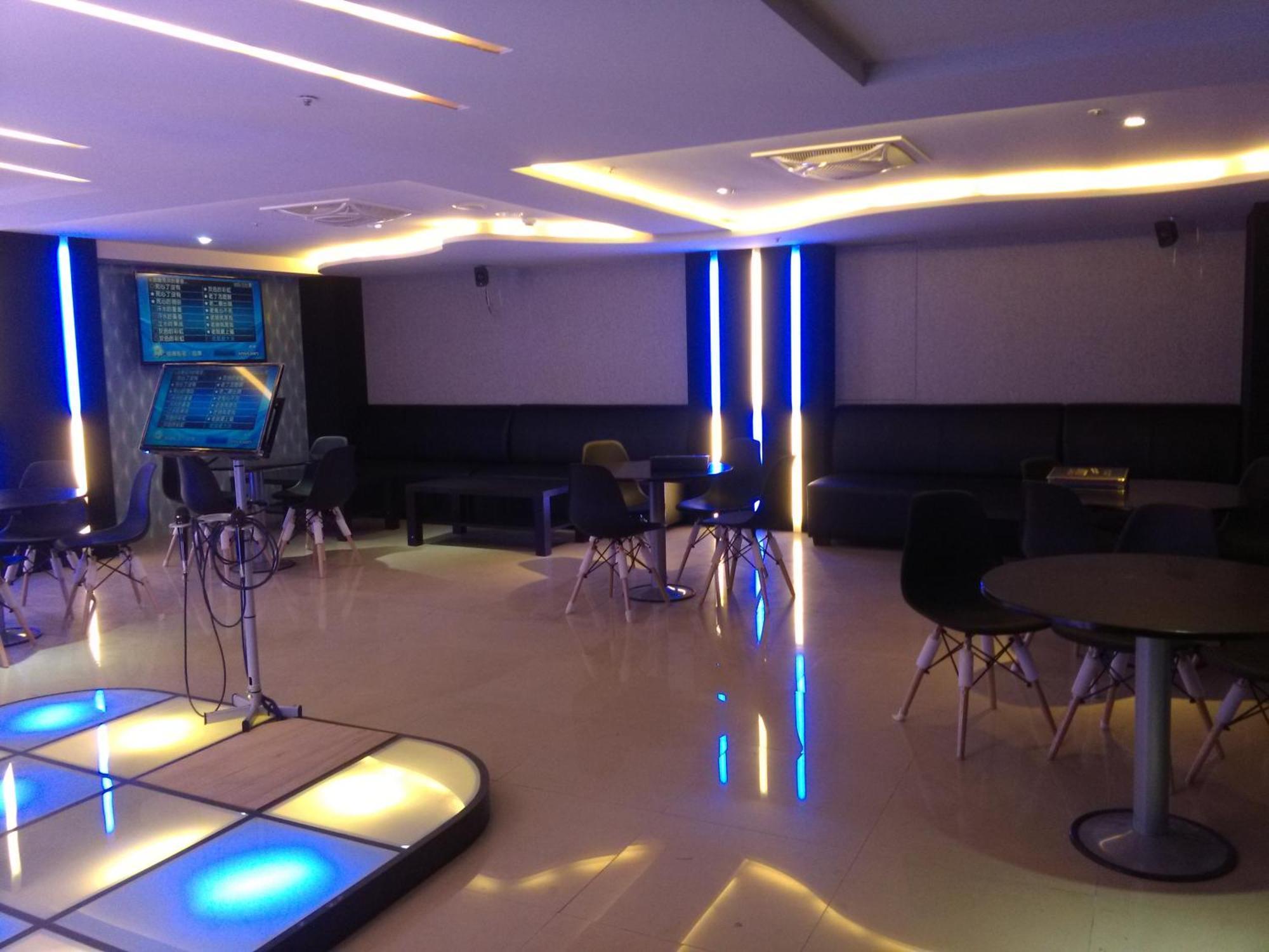 Dengfeng Milan Business Hotel Huwei Exterior foto